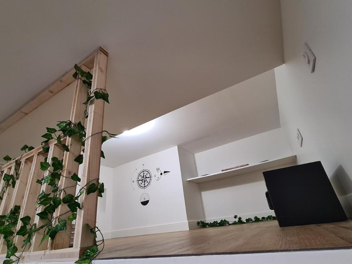 Ceci N'Est Pas Qu'Un Logement Apartment Montpellier Bagian luar foto