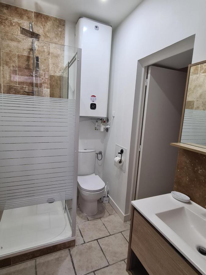 Ceci N'Est Pas Qu'Un Logement Apartment Montpellier Bagian luar foto
